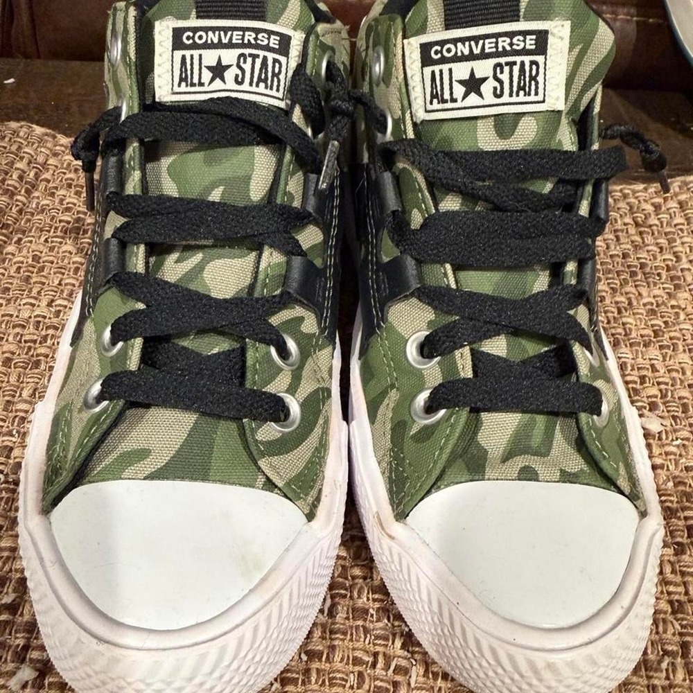 Converse All Star high top sneakers green camo